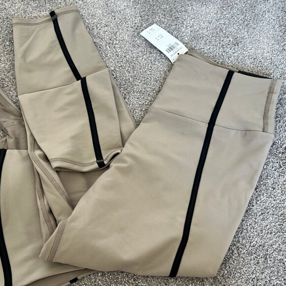 Abercrombie YPB Taupe/Black Stripe Set - Picture 3 of 4